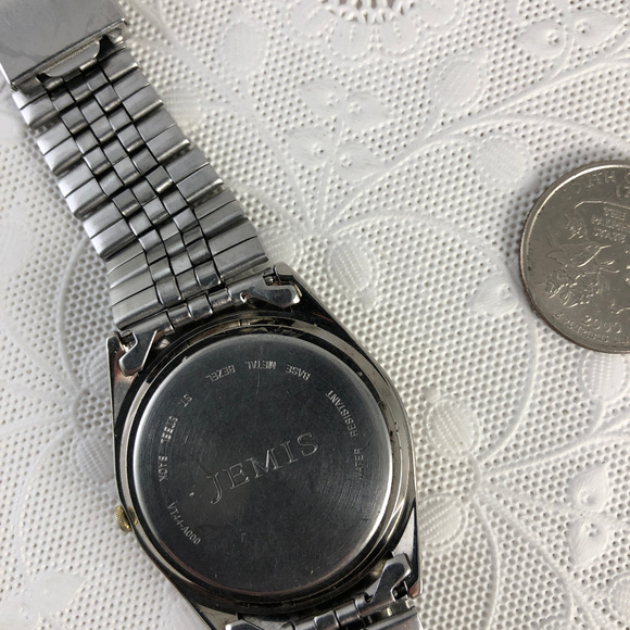 Vintage Jemis 2 Tone Gold Silver Watch Day Date - Picture 3 of 4